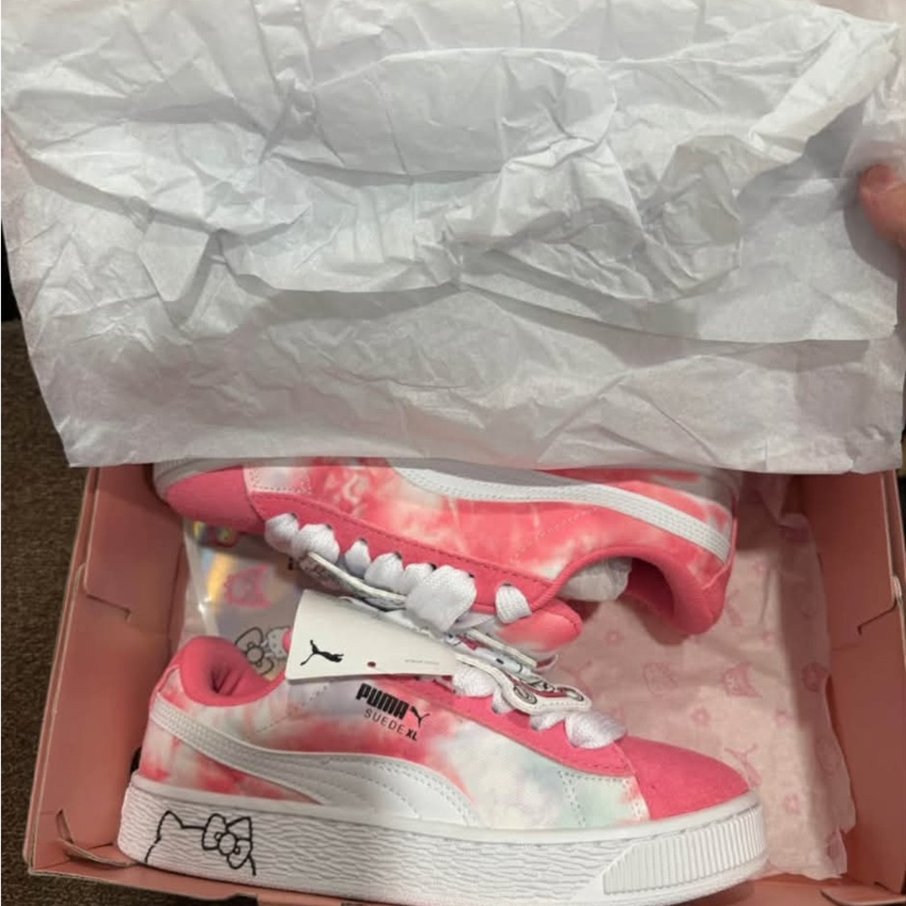 Puma Women's Pink Tie-Dye Sneakers